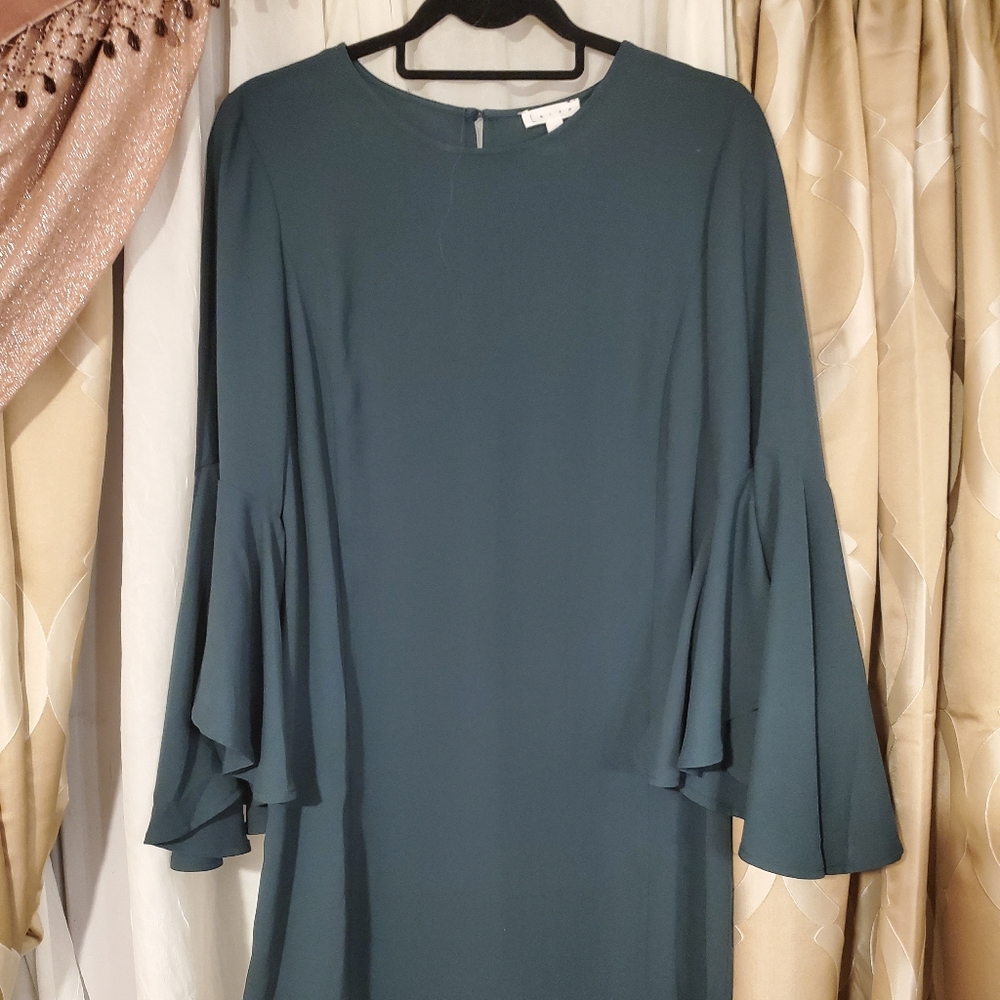 Bell Sleeved  Midi Dress